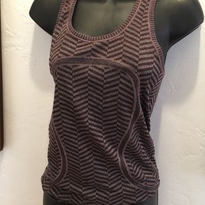 New Lululemon workout top size 4
